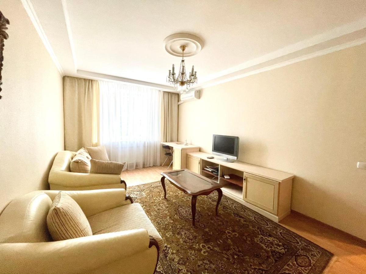 Apartment Mala Zhytomyrska 10 Kiev Exterior foto
