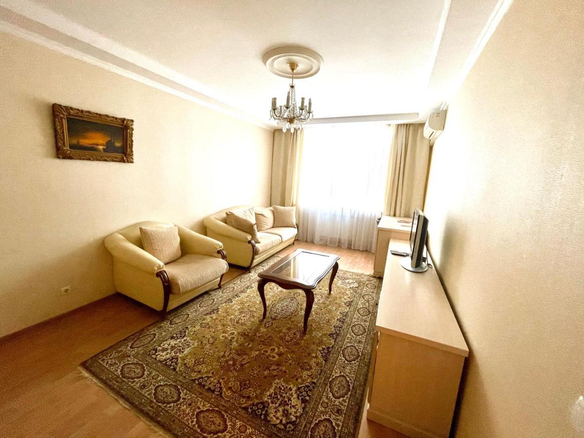 Apartment Mala Zhytomyrska 10 Kiev Exterior foto